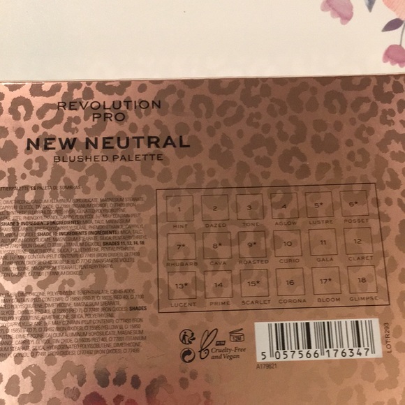 Revolution Pro New Neutral Blushed eye Palette - Picture 6 of 7